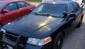 Driver charged for having lookalike police vehicle